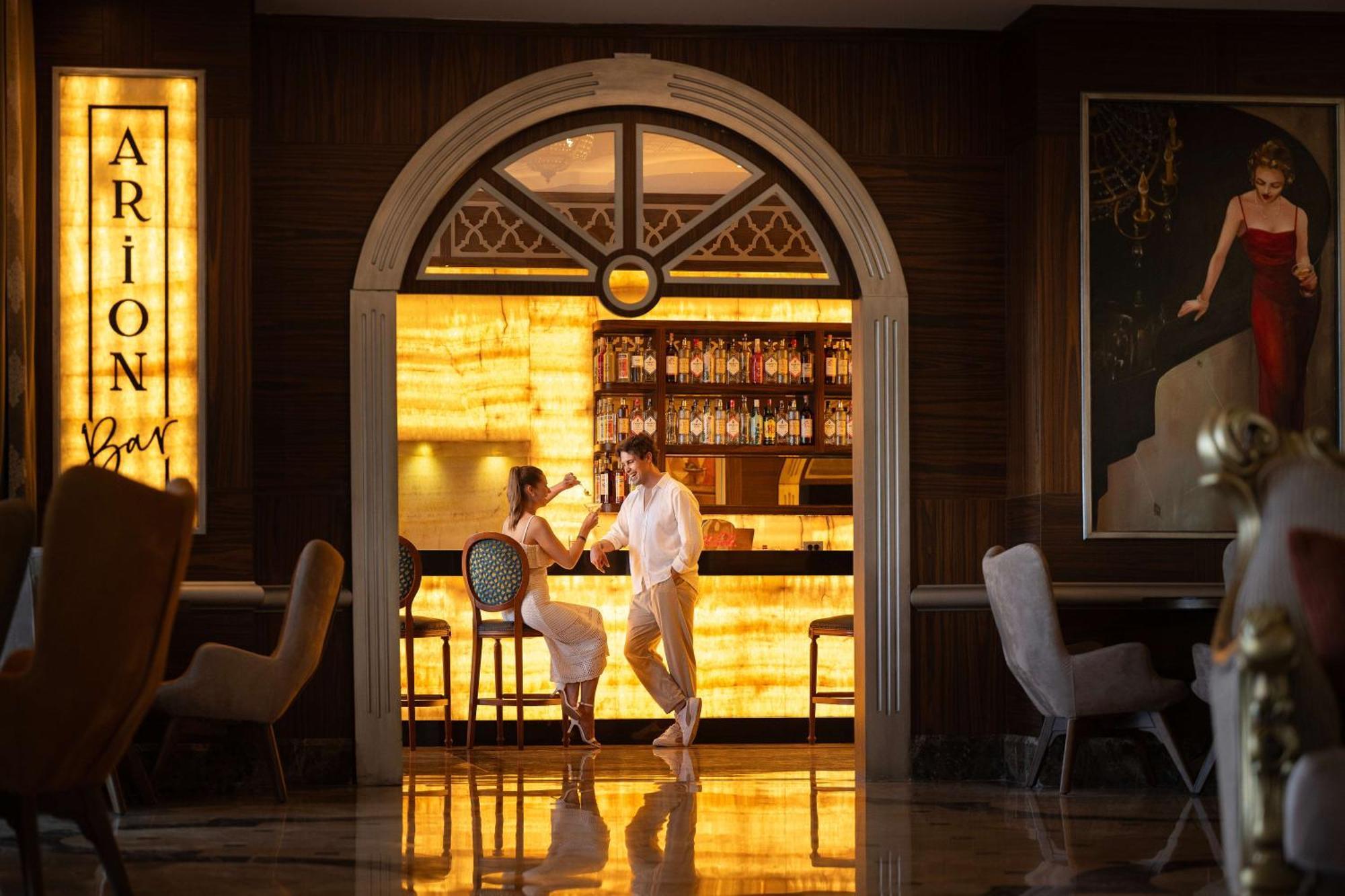 Oz Hotels Sui